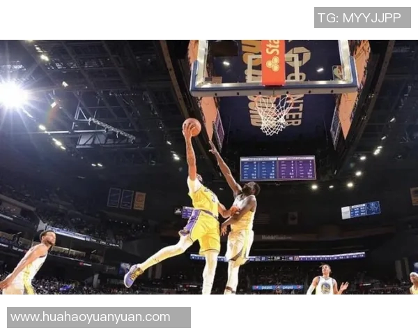 CCTV火箭与独行侠激战正酣球迷热议精彩瞬间与战术对决